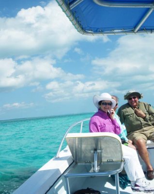 We're visiting a small cay! 1728.jpg