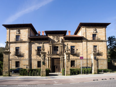 Palacio de los Lazcano P2175585.jpg