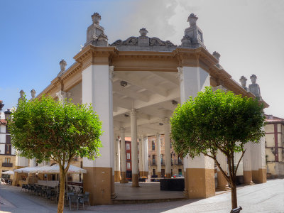 Plaza del Mercado P6136826_tonemapped.jpg