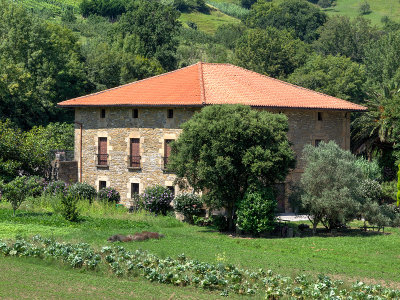 Casa Torre Kondekua. s. XVIII Oikia P8108043_tonemapped.jpg