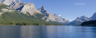 Maligne lake