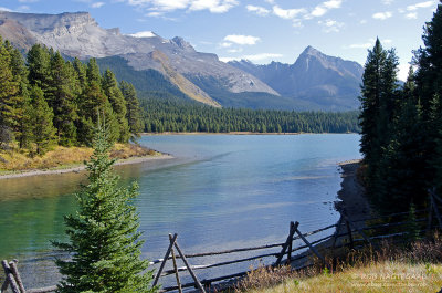 Maligne lake