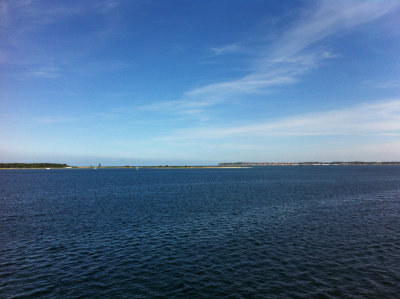 Ferry-iPhone-4.jpg