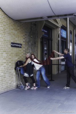 20130630 Kings Cross Station - 9 3-4 Gate to Hogwarts Express.jpg