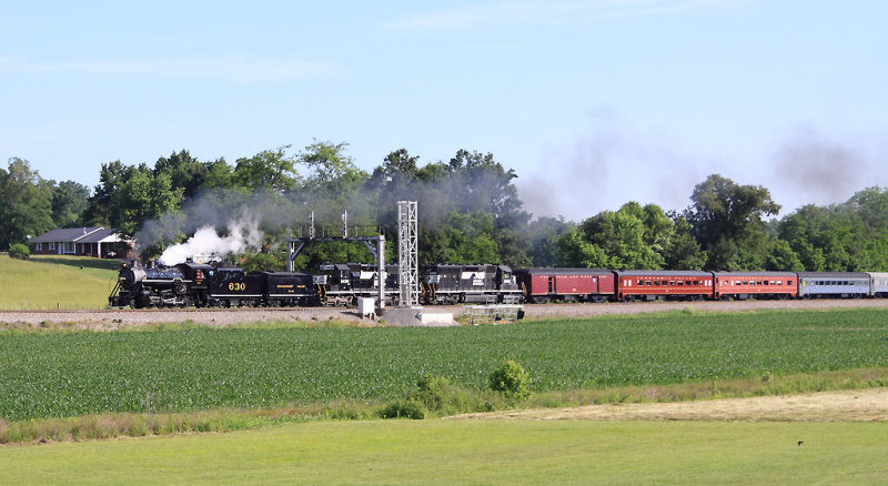 SR 630 starts down the valley at Bowen, seen here under the signals at Bowen KY 