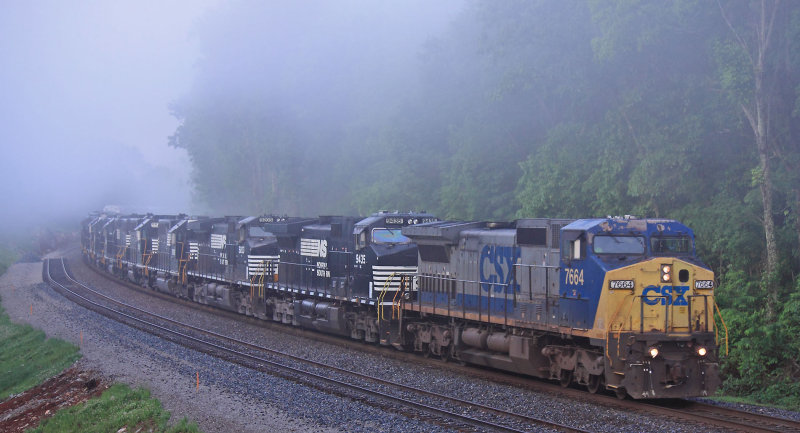 NS I 7 V at Jones knob  with a CSX leader and 15 (former) NS GP38-2s headed back to the leasing compnay