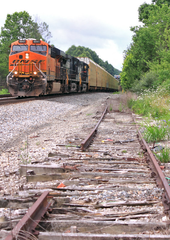 A UWOC leads NS 224 North by the old mill at Pemberton 