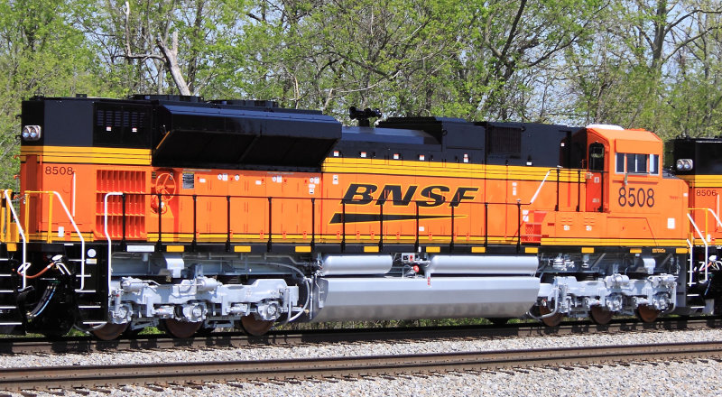 Brand New BNSF 8508 on NS 289 at Waddy 