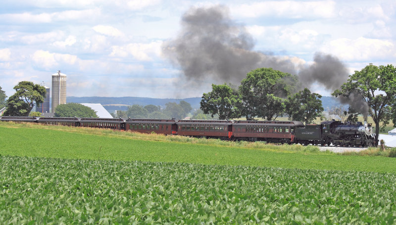 Passing through the Amish farmland at Esbenshade Road 