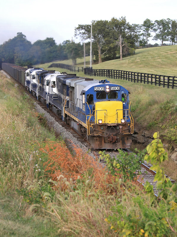 Southbound passing the horse farm near Millersburg 