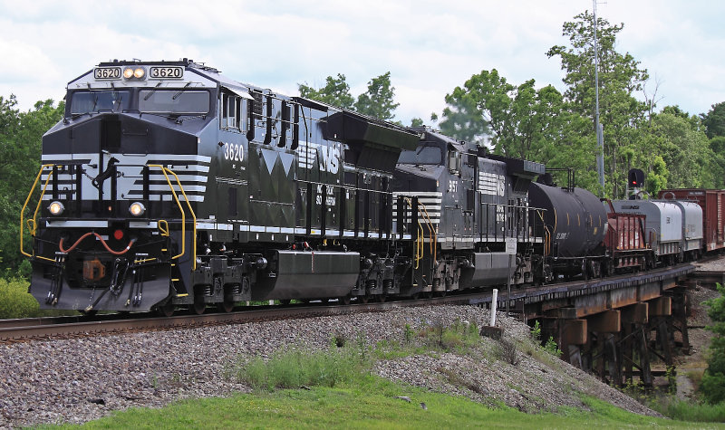 Brand new GE ET44AC #3620 leads NS 112 West at Salvisa, making its First revenue trip