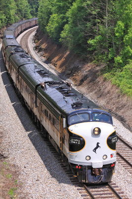 NS RFE J. Brantley has 955 well under control as they prepare to stop at Highpoint TN 