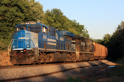 Conrail 8098 in the golden glow of the late evening sun at Shuttleworth KY 