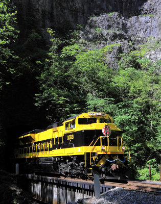 Virginian 1069 on the Stock Creek bridge at Natural Tunnel 