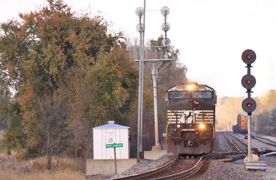 Westbound at West Roanoke 