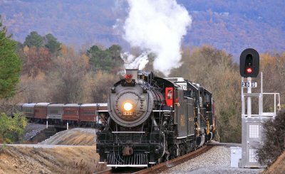 The train wraps around the big curve South of Rising Fawn after a stop to inspect the engine
