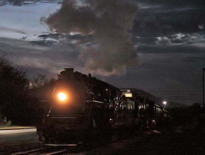 Lookout mountain looms in the background as 630 comes across the beltline at twilight