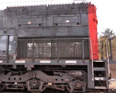 The rear end of a former SP SD40-2T on the ATN at Gasden, Alabama 