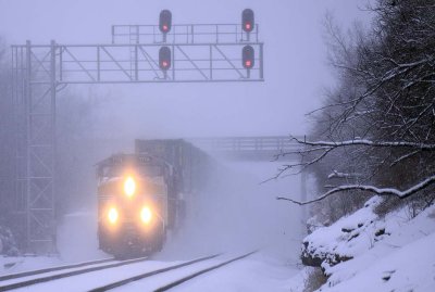 Northbound NS 282 in the early morning snow at CP North Wye 