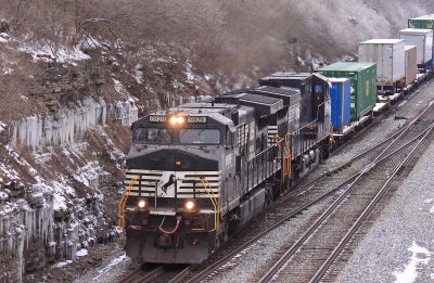 NS 229 and the ice at North Wye 