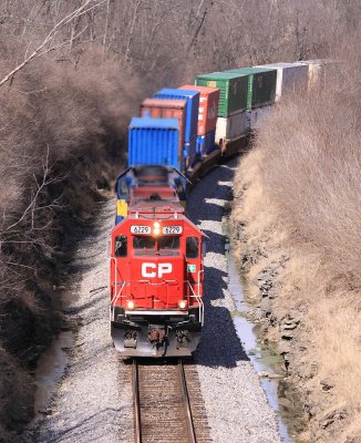 CP 6229 leads NS 295 South between SJ Tower and Danville 