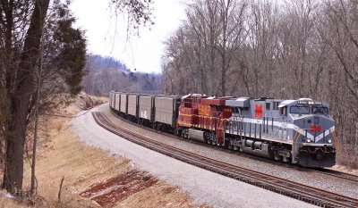 Double Heritage! MGA 8025 & LV 8104 lead NS 57W at Jones Knob, KY on the CNO&TP 