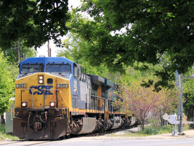 Southbound on the LCL sub at Frankfort Ave in Louisville