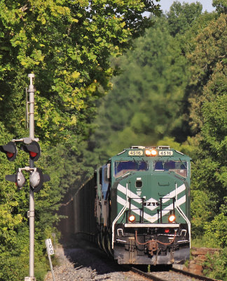 P&L Lcl3 drops down the hill into Rosine, KY 100 miles South of Louisville