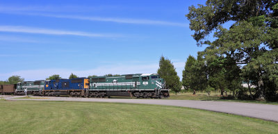 P&L Lcl3 gets back on the move after a meet with a loaded NS coal train at Big Cliffty