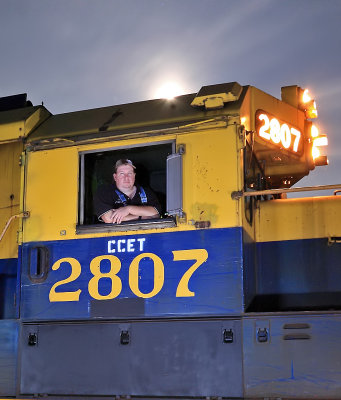 CCET manager Chris Edwards poses with GP49 #2807 at Anchor Yard