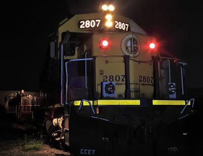 CCET 2807 and a former ACL SW8 switcher at Anchor Yard