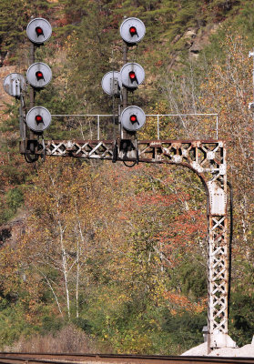 The Northbound signals at Tunnel 26, on a unique cantilever mast 