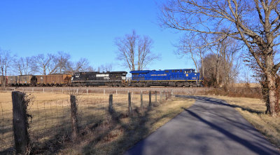 N&W 8103 leads a TVA coal train near Talmage on a sunny Friday afternoon 