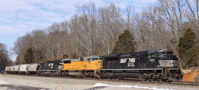 A Trio of EMD Awesomeness leads NS 167 at Burnside 