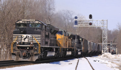 NS 167 tops over at Kings Mountain with a SD70Ace, SD90Mac &SD60M !! 