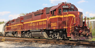 LIRC 2002 & 2003 in new paint at Jeffersonville 