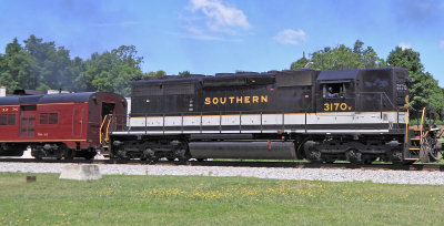 Southern 3170 lends a helping hand to the 4501 