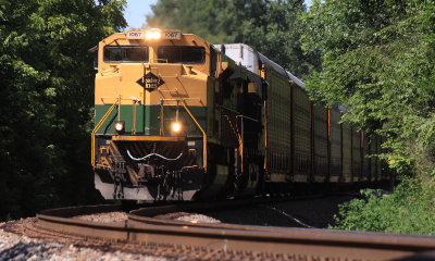 Reading 1067 brings train 275 out of the Salt River bottom near McBrayer 