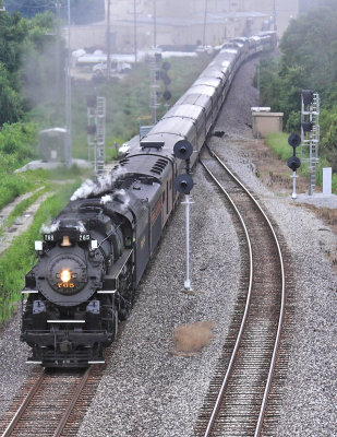 The old Wabash searchlight signals are living on borrowed time as 765 climbs out of Delphi 