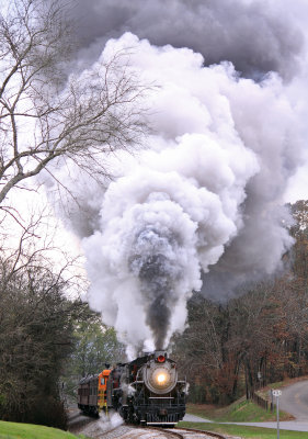 Southern 630 and 4501 put on a dramatic show as they climb the grade into Rock Spring 