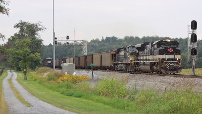S&A 1065 leads a Southbound coal train at Bowen 