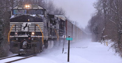NS 275 at Nevin Station in the First snow of the year 