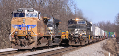 375 (on the Left) waits for a Louisville crew as 295 passes by at North Wye 