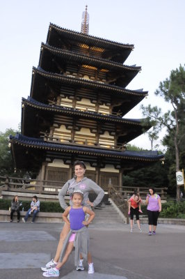 2013-06-06-007 Pagoda in Japan at Epcot