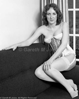 Pin-Up Calendar Girl BB0708
