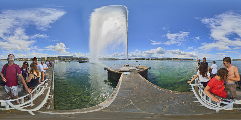 From -almost- below the Geneva Fountain !