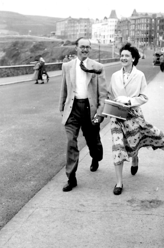 Jim and Molly IoM.jpg