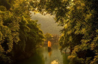 3 gorges at dawn