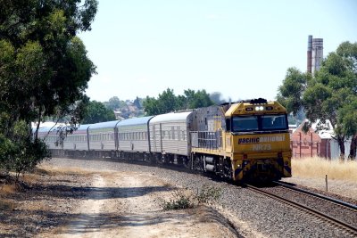 Overland Leaves Stawell