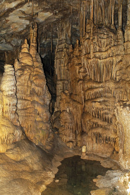 Grand Palace, Lehman Caves